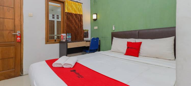 RedDoorz Near Juanda International Airport 2图片