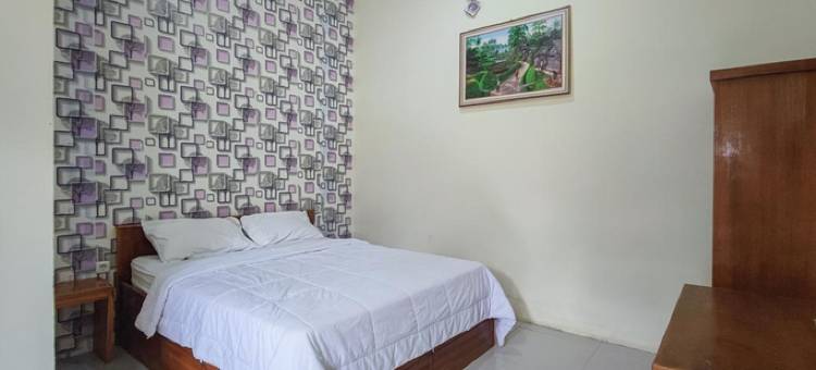 红多兹@怀卡布巴克塔纳卡托家庭旅馆(RedDoorz @ Tanakatto Homestay Waikabubak)图片