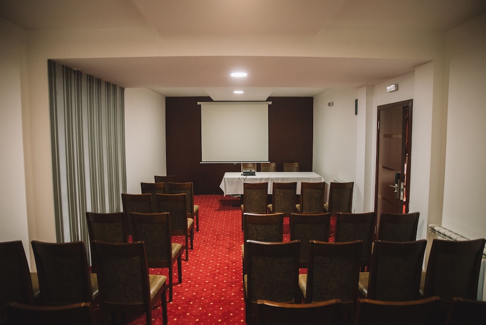 Petriti & Spa Over view