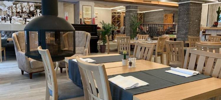 阿多尔酒店(Hotel Adore)图片