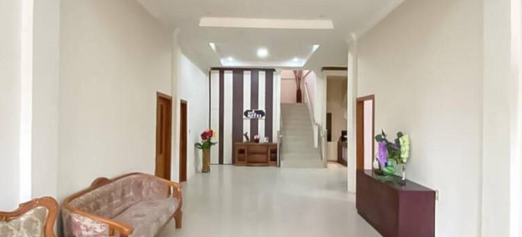 Grand Emperom Hotel Mitra RedDoorz图片