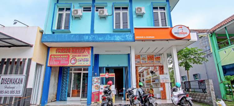 OYO 91960 法里扎伊斯兰之家酒店(OYO 91960 Fariza House Syariah)图片
