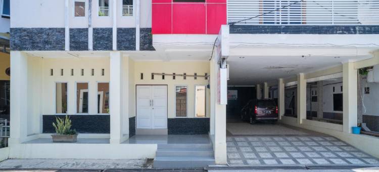 RedDoorz Syariah Near Lapangan Dwiwarna Barabai图片
