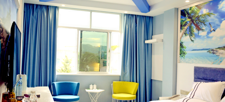 兴仁E恋主题酒店图片