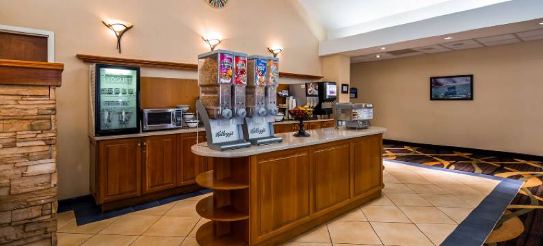 商业街贝斯特韦斯特优质套房酒店(Best Western Plus Galleria Inn  Suites)图片