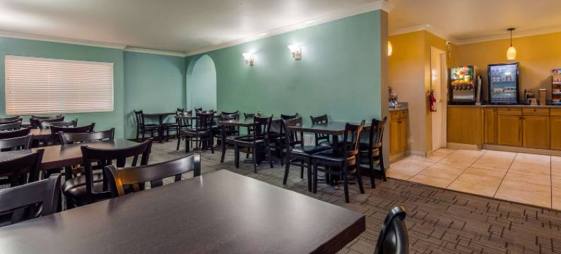 梅萨圣地亚哥贝斯特韦斯特优质酒店(Best Western Plus la Mesa San Diego)图片