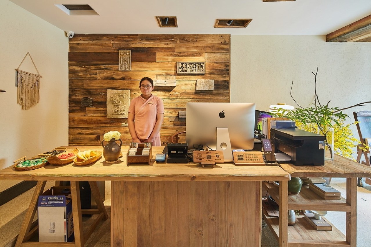 Yiman Hotel (Suzhou Guanqianjie Pingjiang Road Scenic Area)Over view