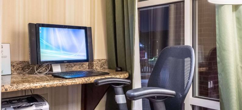 诺克斯维尔锡达布拉夫丽怡酒店(Country Inn & Suites by Radisson, Knoxville at Cedar Bluff, TN)图片