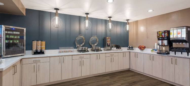 贝斯特韦斯特贝尔蒙特影山酒店(Best Western Bellemont Shadow Mountain Inn)图片