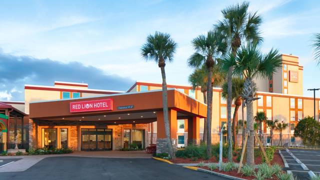 奥兰多湖布纳维斯塔南红狮酒店(Red Lion Hotel Orlando Lake Buena Vista South)