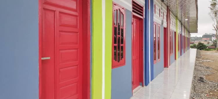 红门酒店@乌戎阿吉街布拉斯塔吉(RedDoorz @ Jalan Ujung Aji Berastagi)图片