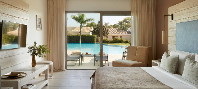 马雷艾亚纳帕(Mare Ayia Napa)图片