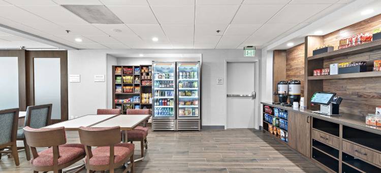 洛杉矶机场欢朋酒店，加州(Hampton Inn by Hilton Los Angeles Airport)图片