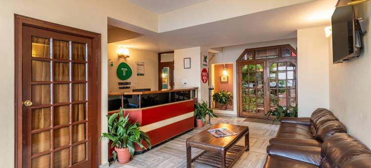 Treebo Varuna山景(Treebo Varuna with Mountain View)图片