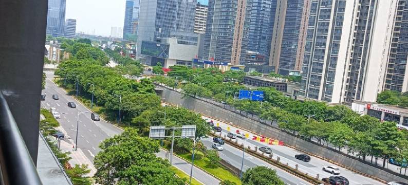 近万达地铁站A出口近海八路公寓(海八东路分店)图片