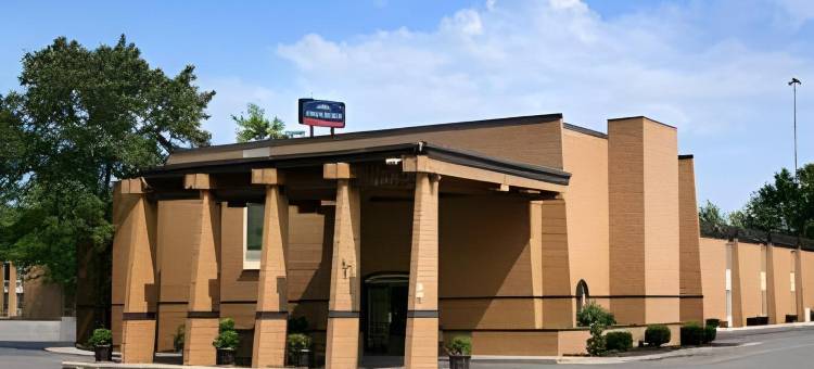 辛辛那提北温德姆戴斯套房酒店(Days Inn & Suites by Wyndham Cincinnati North)图片