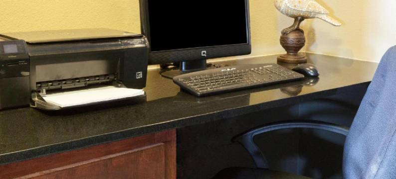 孤星旅馆及套房(Lone Star Inn & Suites)图片