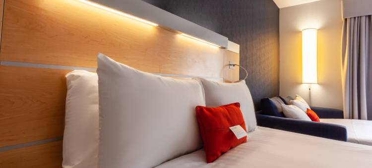 爱丁堡皇家大道智选假日酒店 - IHG 旗下饭店(Holiday Inn Express Edinburgh – Royal Mile)图片