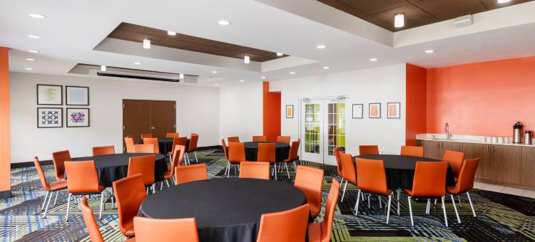 智选假日套房酒店春山(Holiday Inn Express & Suites Spring Hill)图片