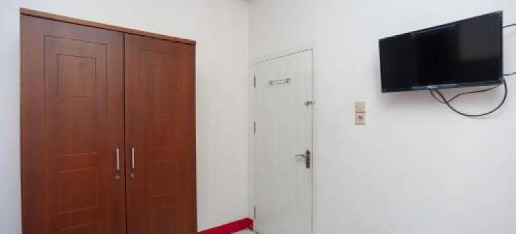 RedDoorz Syariah Near Tugu Juang Jambi 3图片