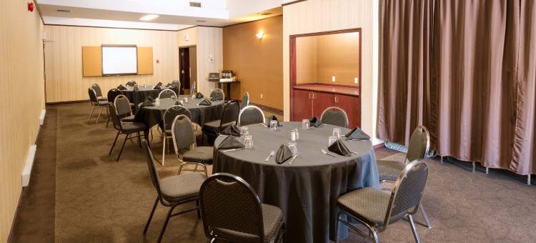 潘提顿三德曼酒店(Sandman Hotel Penticton)图片