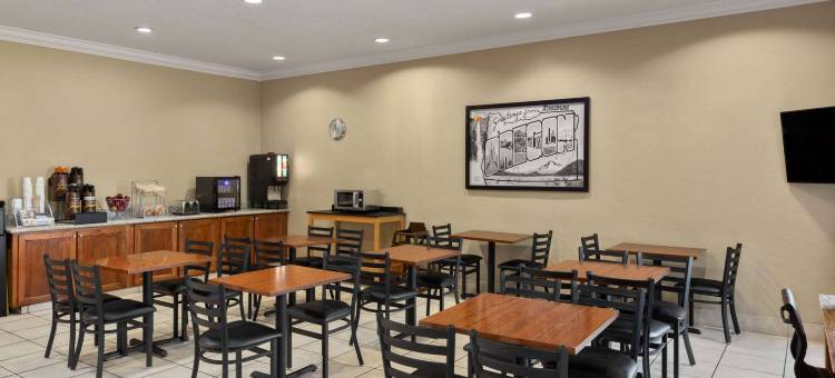 罗斯堡温德姆速8酒店(Super 8 by Wyndham Roseburg)图片