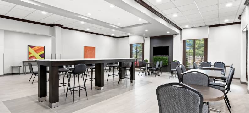 纳什维尔亨德森维尔智选假日酒店(Holiday Inn Express Nashville-Hendersonville, an IHG Hotel)图片