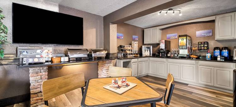 布拉塞尔顿贝斯特韦斯特酒店(Best Western Braselton Inn)图片