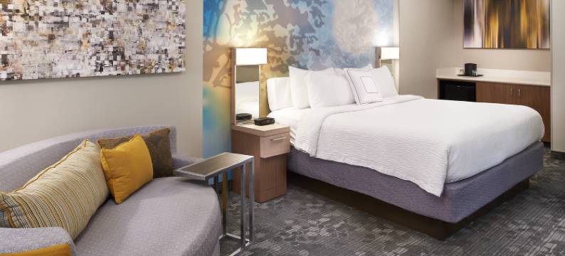 辛辛那提卡温顿万怡酒店(Courtyard Cincinnati Covington)图片