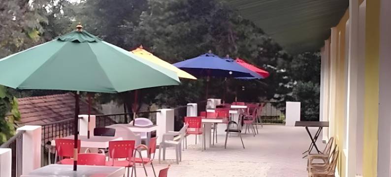 泽纳斯姬陵花园酒店(Zeenath Taj Gardens)图片