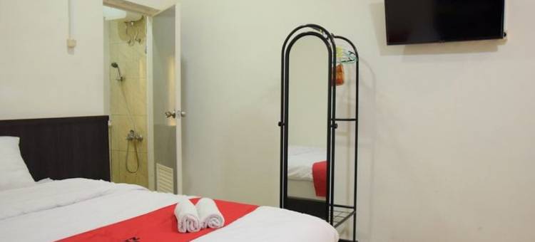 红多兹酒店-近格尔萨特里亚普沃科托(RedDoorz Near Gor Satria Purwokerto)图片