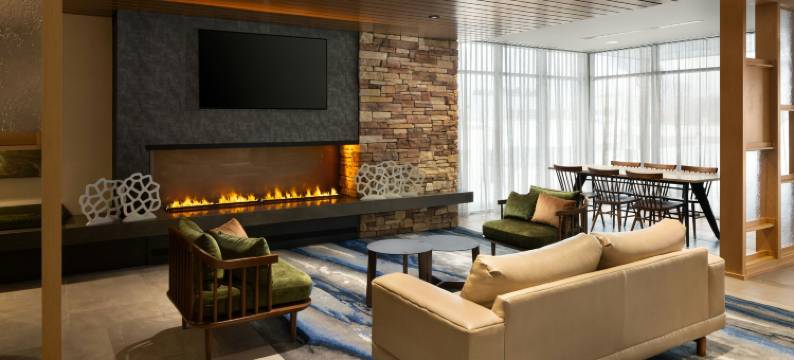 特拉弗斯城万枫酒店及套房(Fairfield Inn & Suites Traverse City)图片