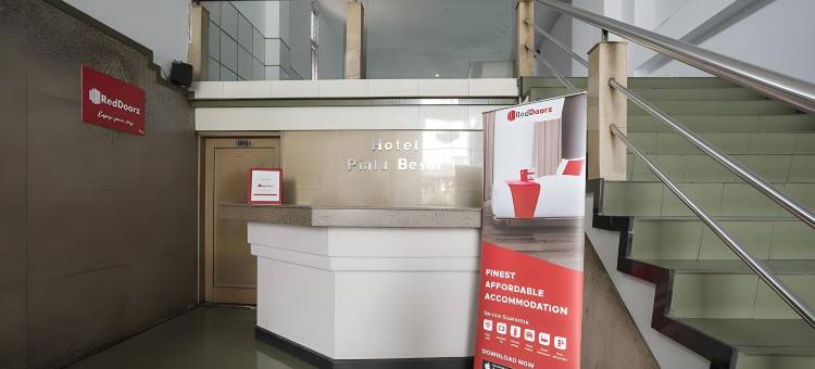 红多兹Plus酒店-近雅加达哥打车站(RedDoorz Plus Near Jakarta Kota Station)图片