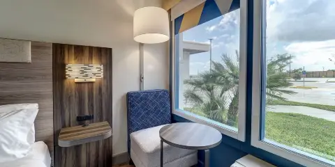 科珀斯克里斯蒂海濱智選假日酒店