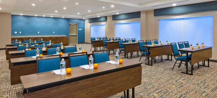 科德角运河欢朋酒店(Hampton Inn by Hilton Buzzards Bay Cape Cod Canal)图片