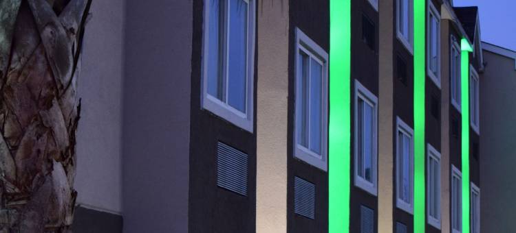 近奥特莱斯的默特尔比奇品质酒店及套房(Quality Inn & Suites Myrtle Beach Near Outlets)图片