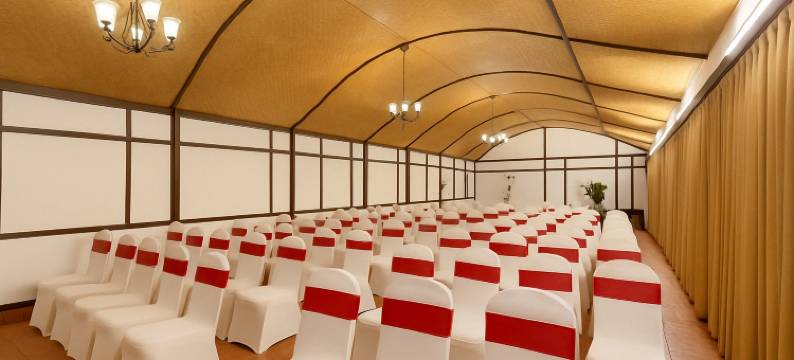 塔克尚峰会居住酒店及水疗中心(Summit Ttakshang Residency Hotel & Spa Mg Marg)图片