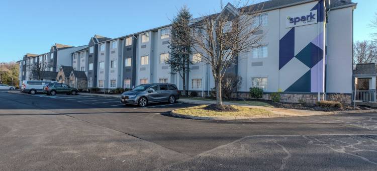 希尔顿斯特林杜勒斯机场Spark酒店(Spark by Hilton Sterling Dulles Airport)图片