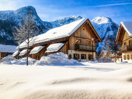 上特劳恩多米奥木屋