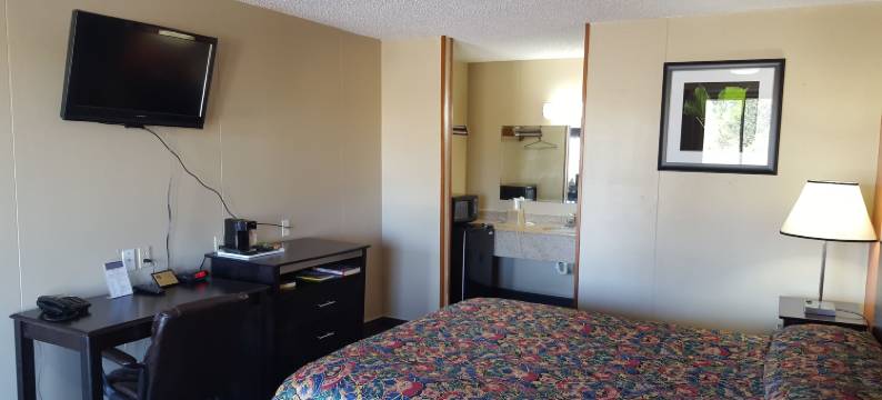 弗拉托尼亚逍遥酒店(Carefree Inn Flatonia)图片