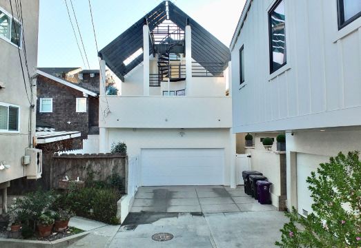 Beachfront Estate - LB Peninsula Hotel Overview