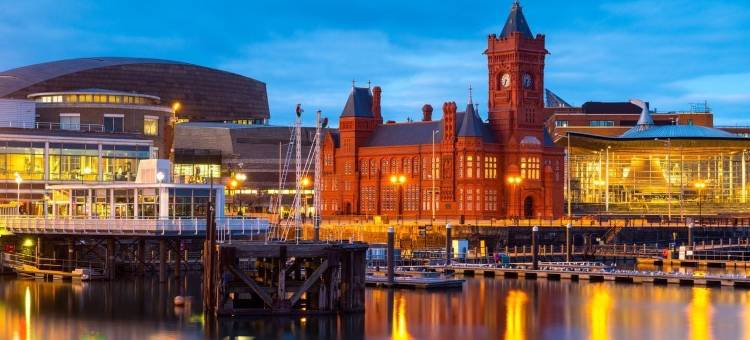 82大教堂套房，私人停车场(The Suite, 82 Cathedral, Private Parking)图片