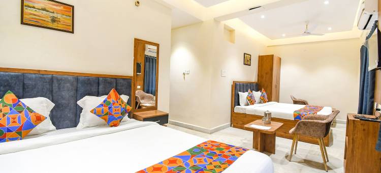 Fabhotel Prime The Golden Plaza的黄金广场(FabHotel Prime the Golden Plaza - Nr Tarapith Temple)图片