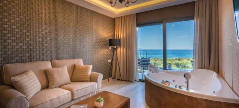 优雅奢华行政套房酒店-限成人(Elegance Luxury Executive Suites - Adults Only)图片