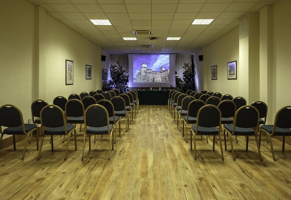 Hotel Orologio Hotel Overview