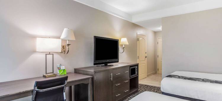 伯明翰北富尔顿戴尔拉昆塔温德姆酒店(La Quinta by Wyndham Fultondale Birmingham North)图片