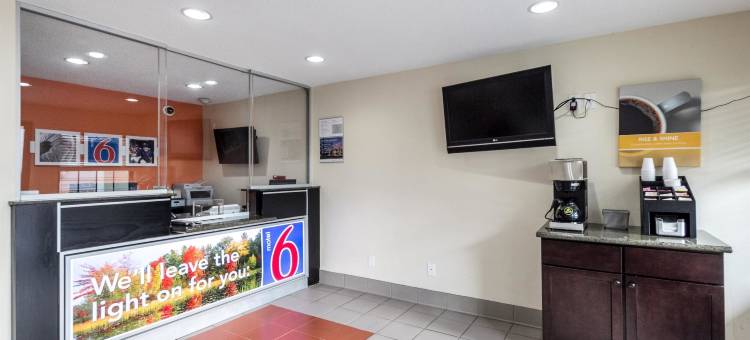 新不伦瑞克Motel 6，NJ(Motel 6 New Brunswick, NJ)图片
