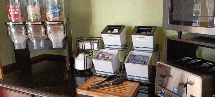 休斯顿阿尔文美洲最佳价值套房酒店(Americas Best Value Inn and Suites-Alvin-Houston)图片