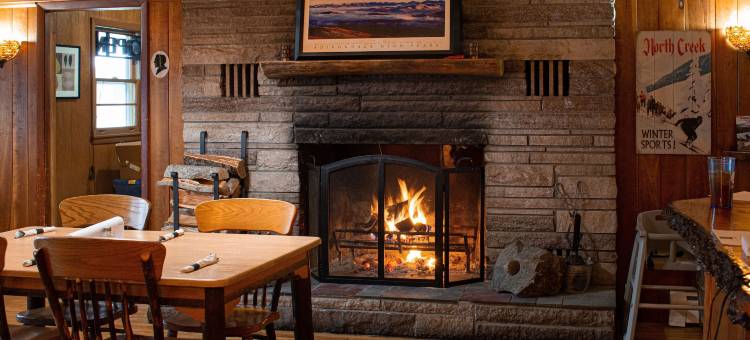 戈尔山北溪郊外小屋(North Creek Lodge at Gore Mountain)图片