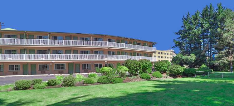 罗斯堡河滨旅馆(Riverfront Inn Roseburg)图片